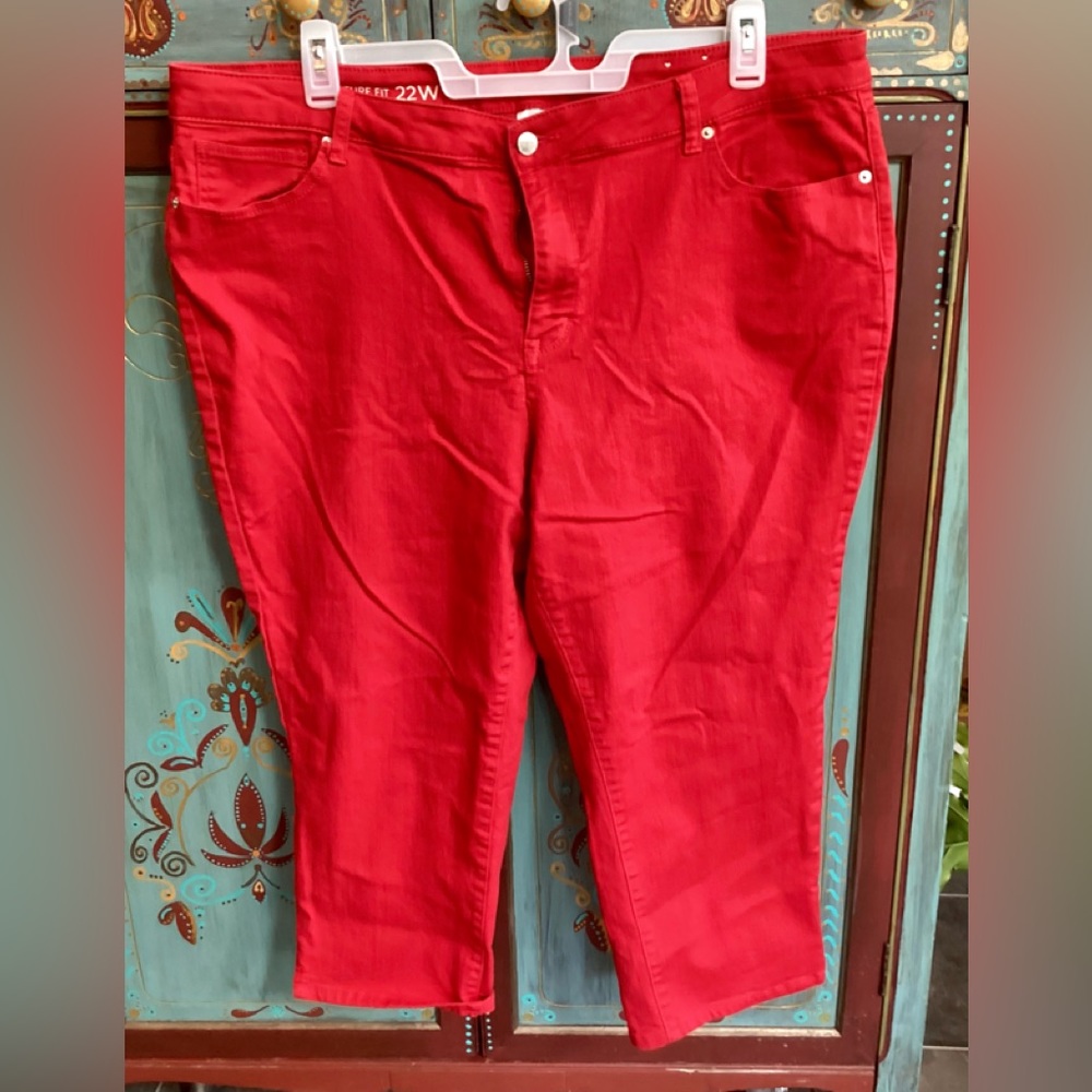 Red Cropped Jeans, 22W